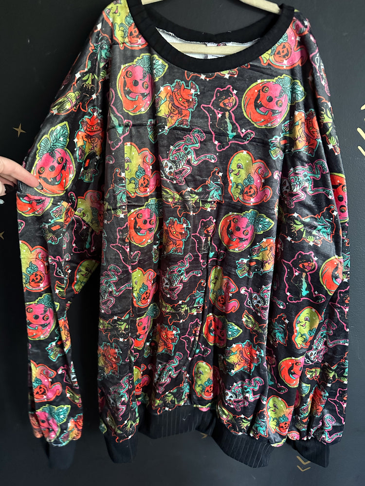 Adult Large Squish Sweater - Vintage Halloween