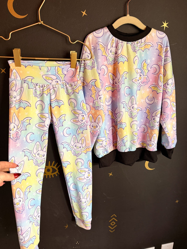 5T Oversized Crew & Leggings Set - Pastel Bats